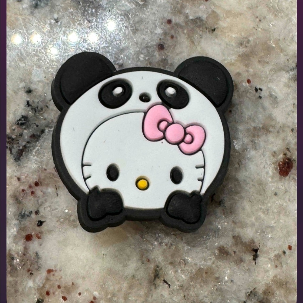 Hello kitty croc charm